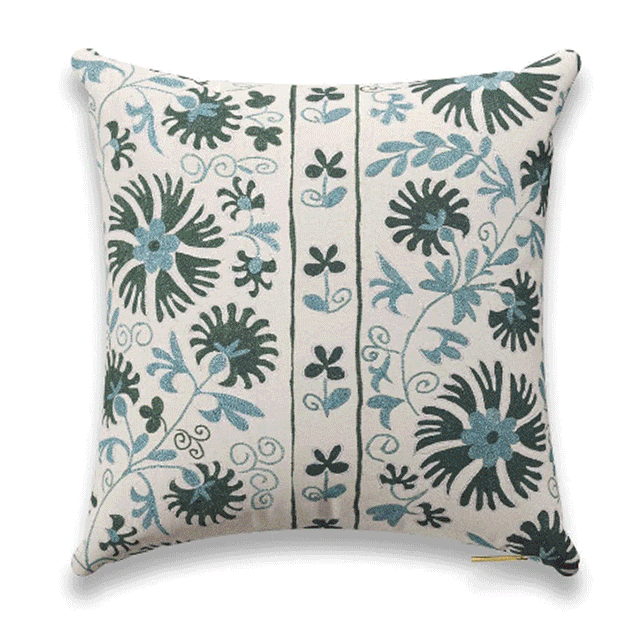 The Curators Choice Pillow St. Frank 